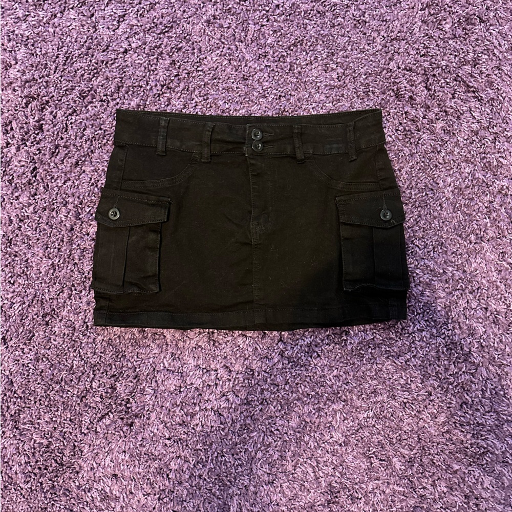 Black mini cargo skirt with pockets